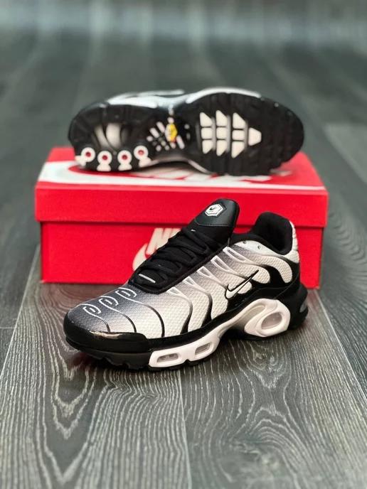 Кроссовки Найк Air Max Plus TN