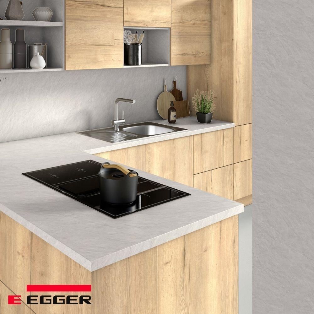 Столешница для кухни Egger 2500х600x38мм с торцевыми планками. Цвет - Сланец Скиваро светло-серый