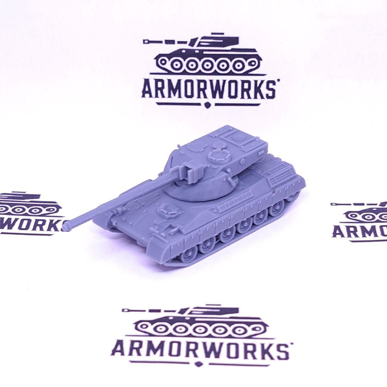 Модель танка AMX 30B Concept (1:100)