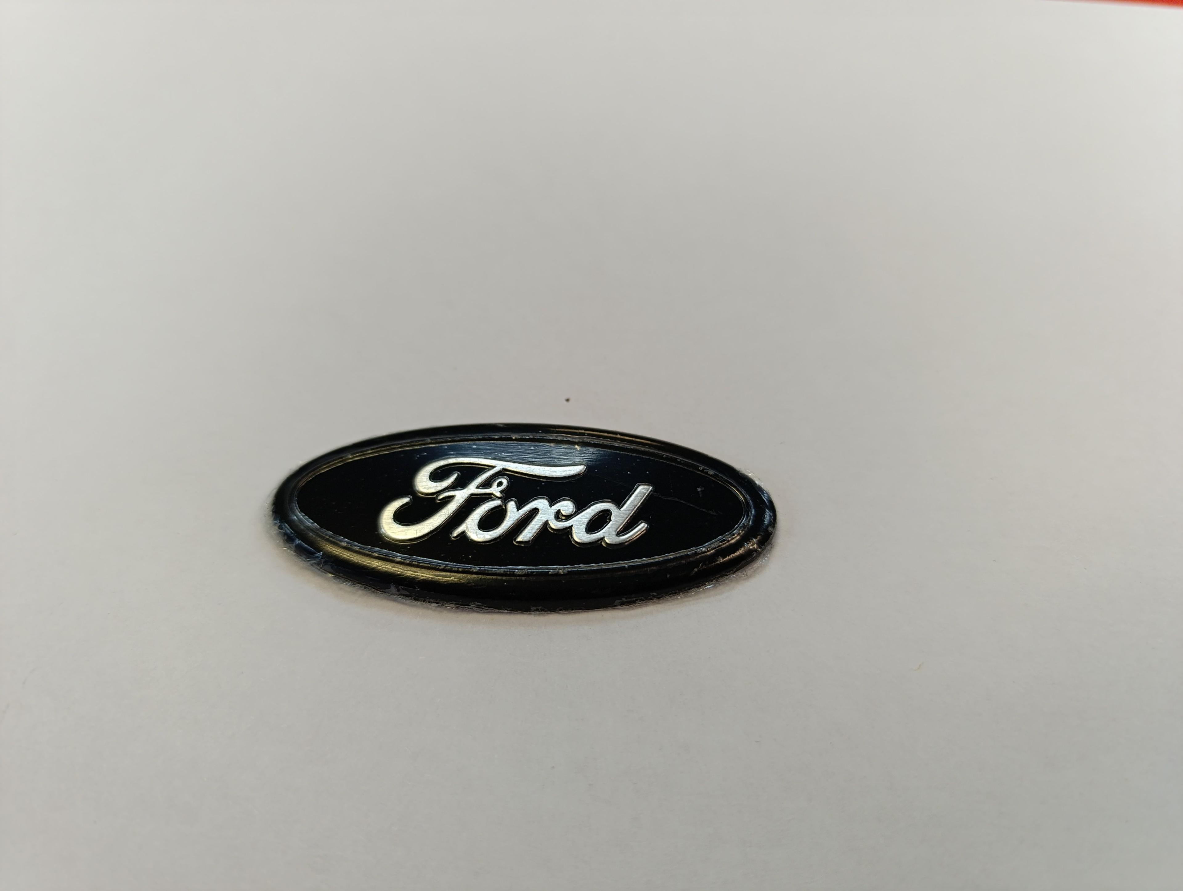 Эмблема на руль Ford black