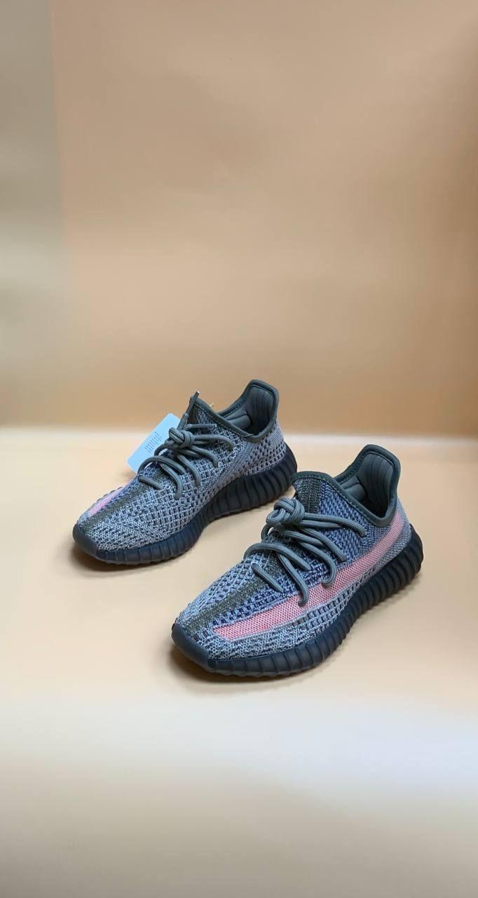 Кроссовки Yeezy boost 350