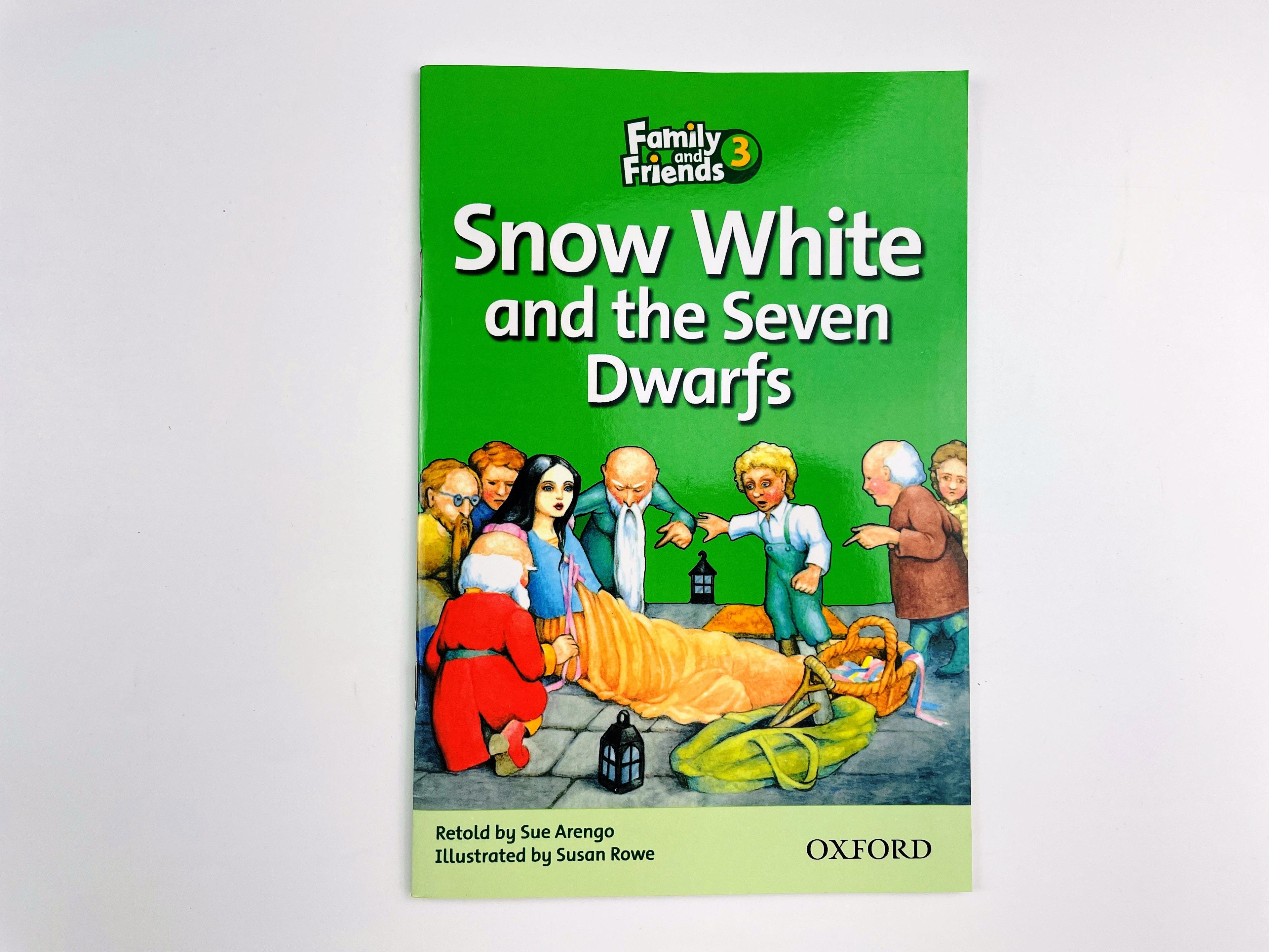 Family and Friends Readers 3: Snow White and the Seven Dwarfs | Arengo Sue