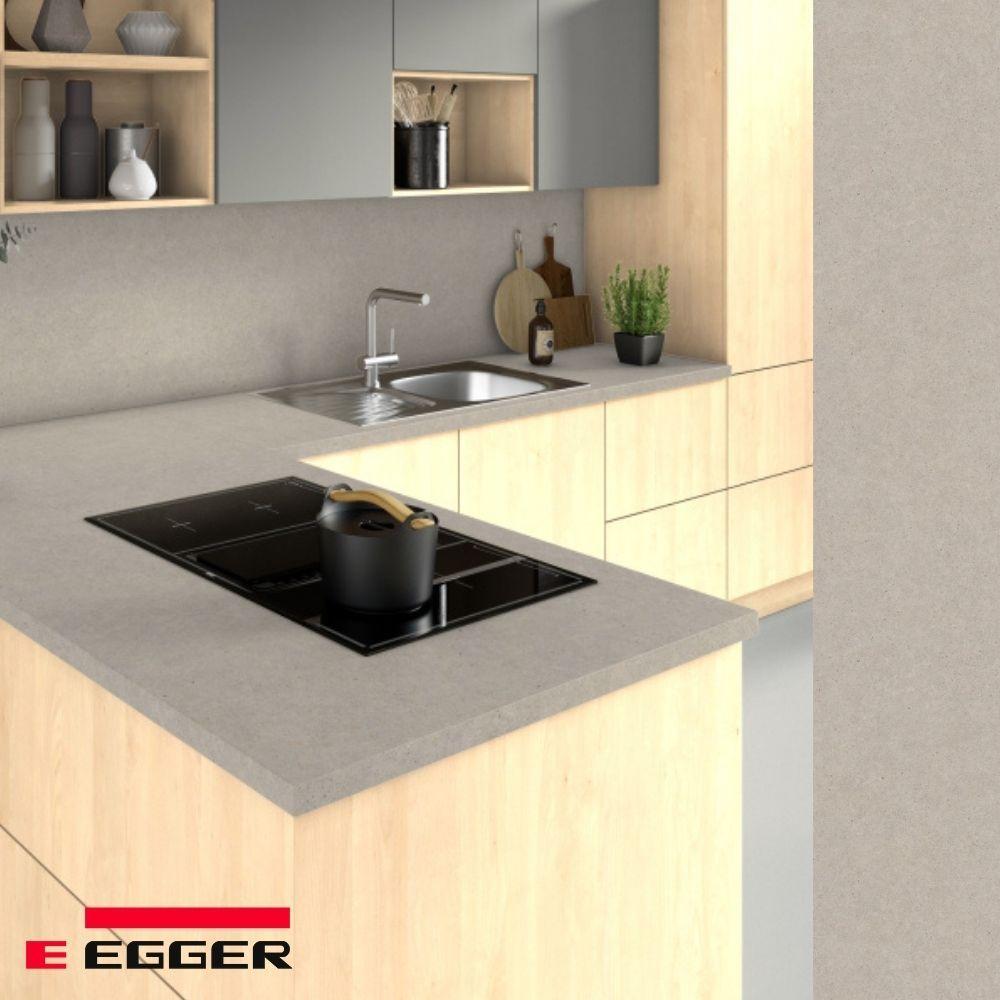 Столешница для кухни Egger 2500х600x38мм с торцевыми планками. Цвет - Камень Пьетра Фанано светло-серый