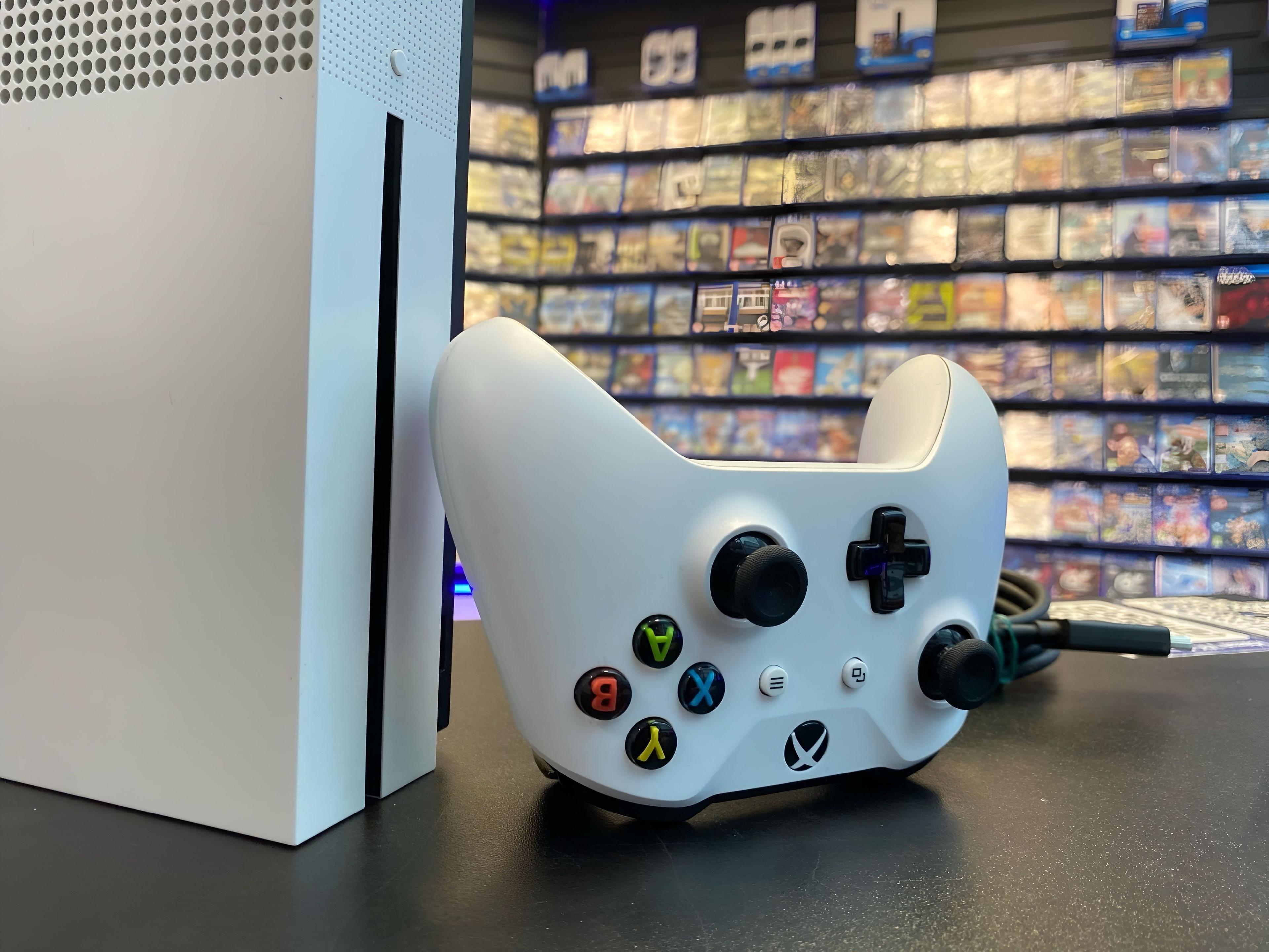 Игровая приставка Xbox One S 1ТБ White. Товар уцененный