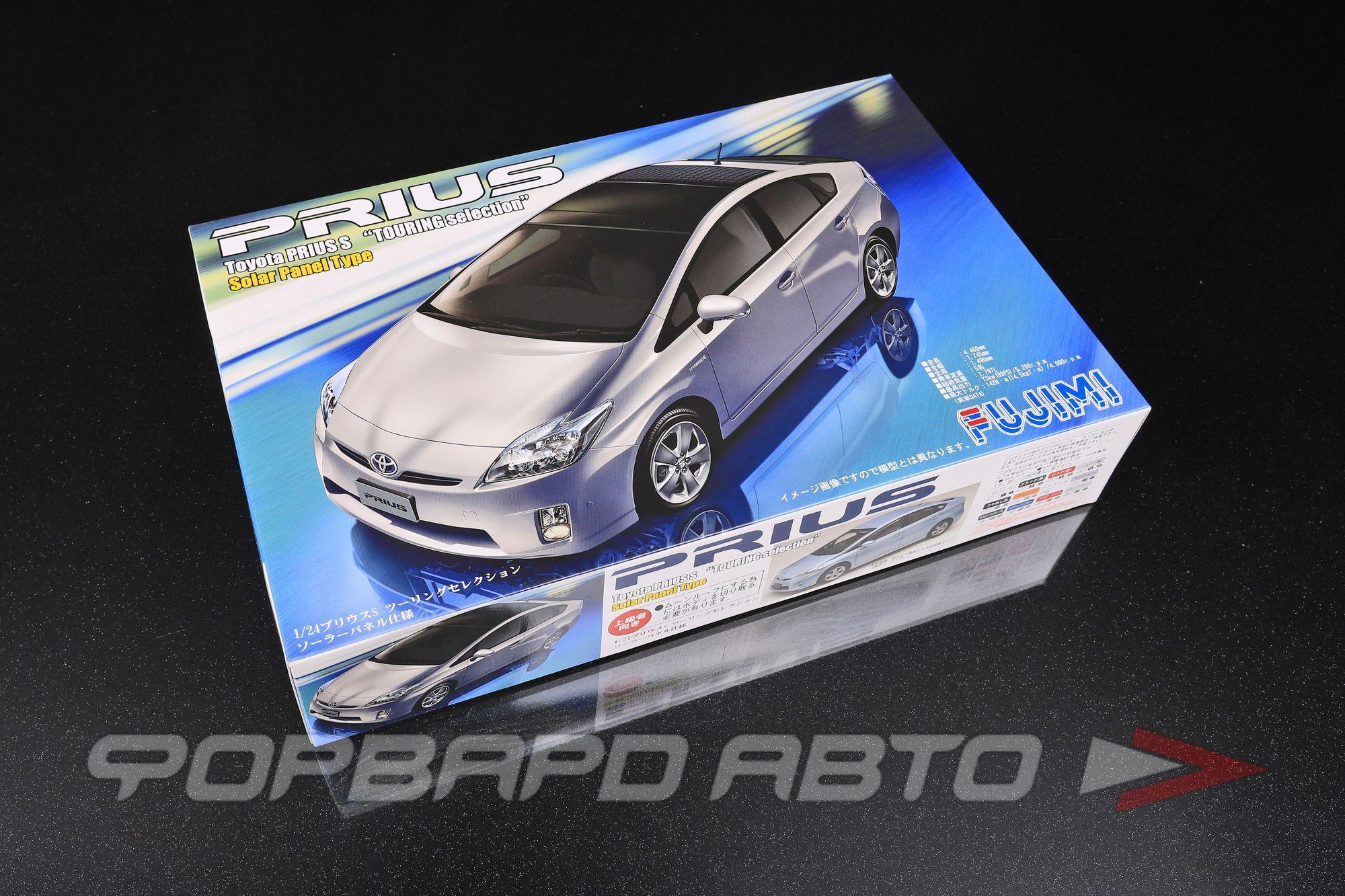 Сборная модель Toyota Prius ZVW30 S "Touring Selection" Solar Panel Type (1:24) FU03869 FUJIMI Япония