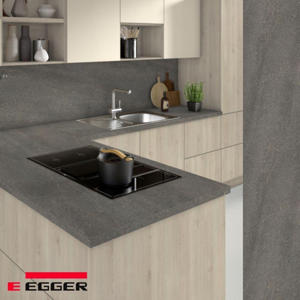 Столешница для кухни Egger 700х600x38мм с торцевыми планками. Цвет - Гранит Кашиа серый