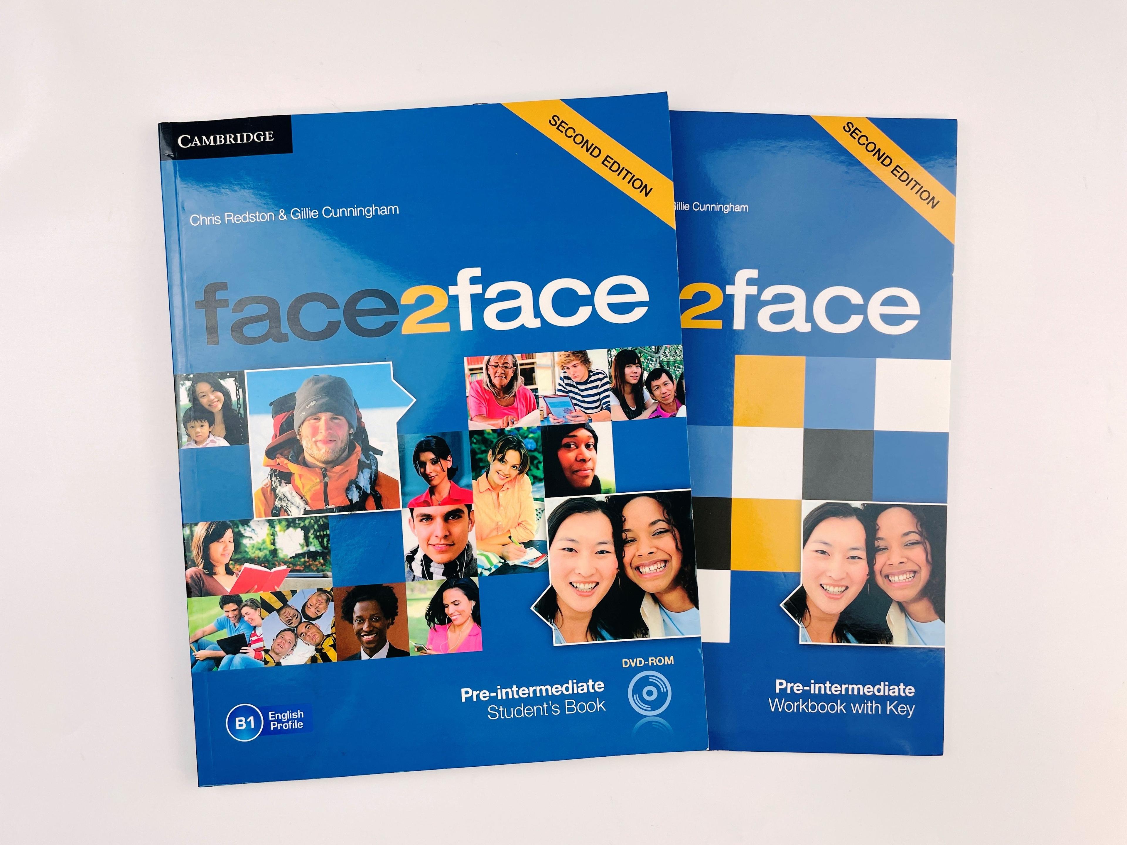 Face2face Pre-intermediate Students Book with DVD + Workbook (2nd Edition)