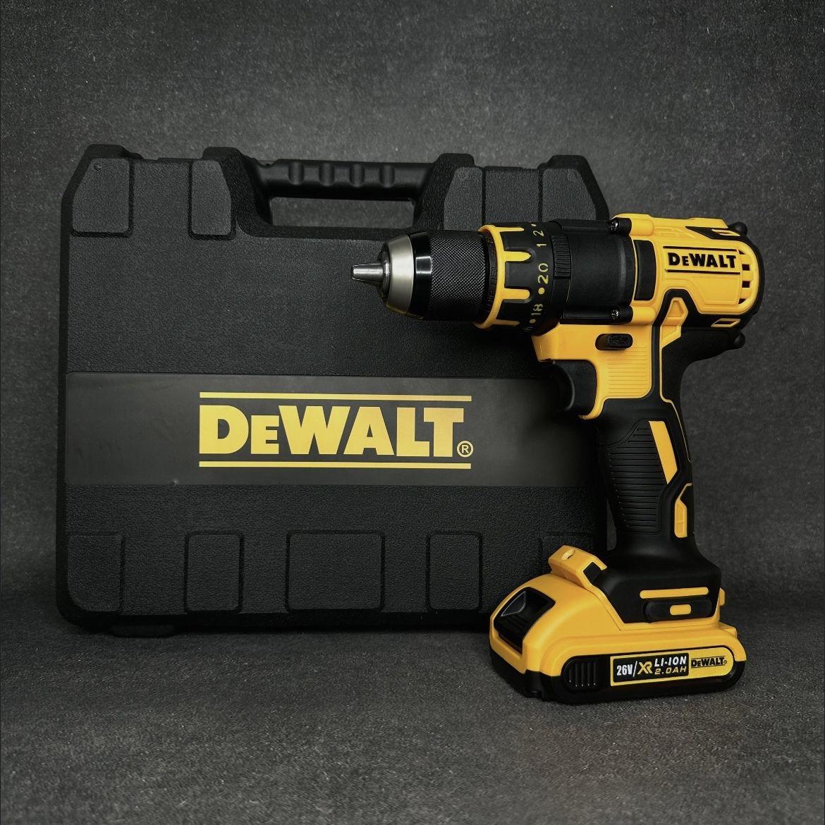 Дрель-шуруповерт Dewalt 26V с набором / Шуруповерт аккумуляторный 26 В (50 Нм, 2 АКБ Li-ion, 2.0 Ач, 2 скорости)