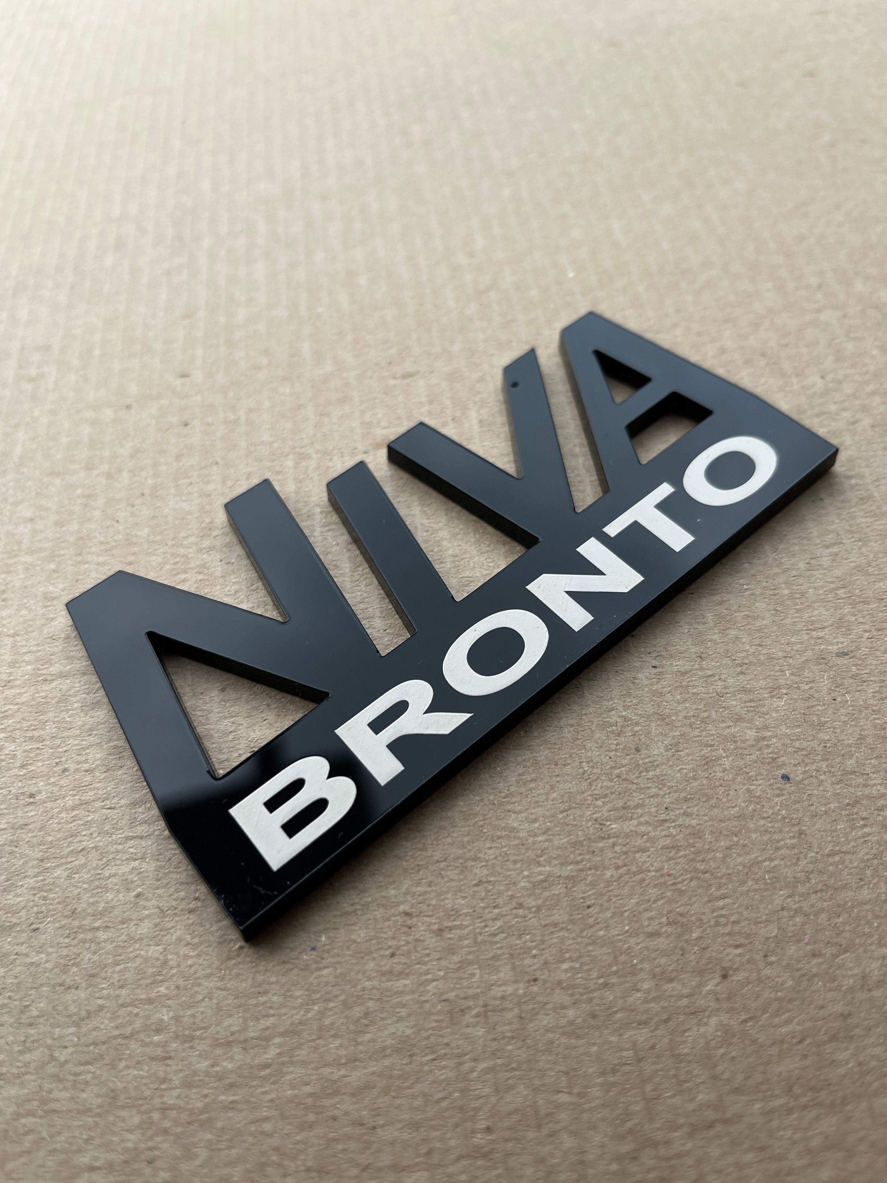 Шильдик ( логотип, эмблема ) Niva Bronto