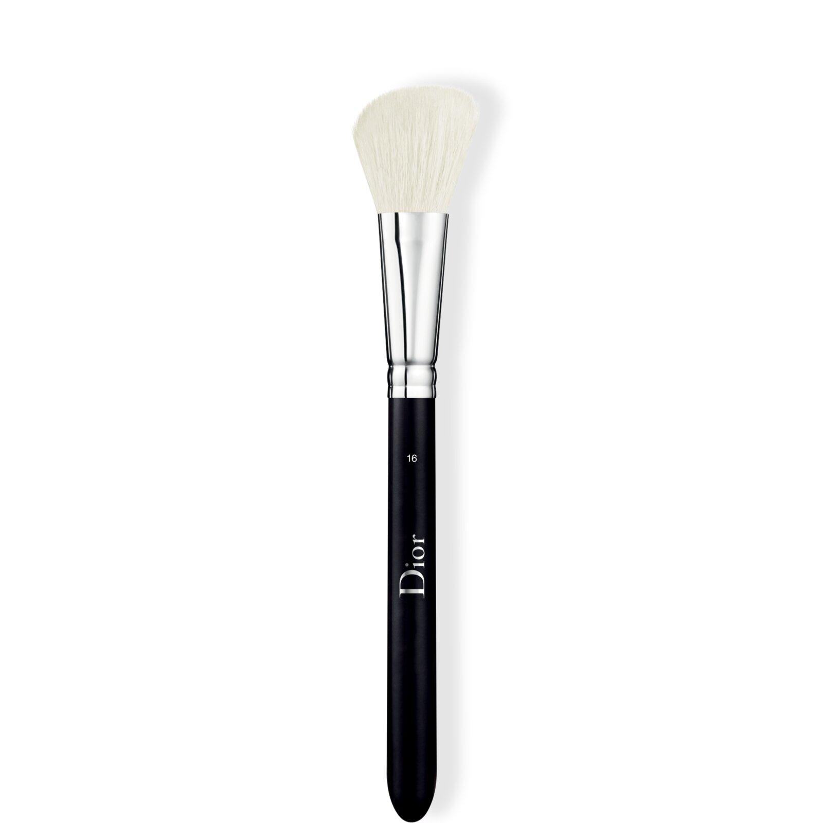 Dior Backstage Blush Brush Кисть для румян 16