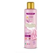 Woolite | Гель для стирки Woolite Premium Delicate 900 мл