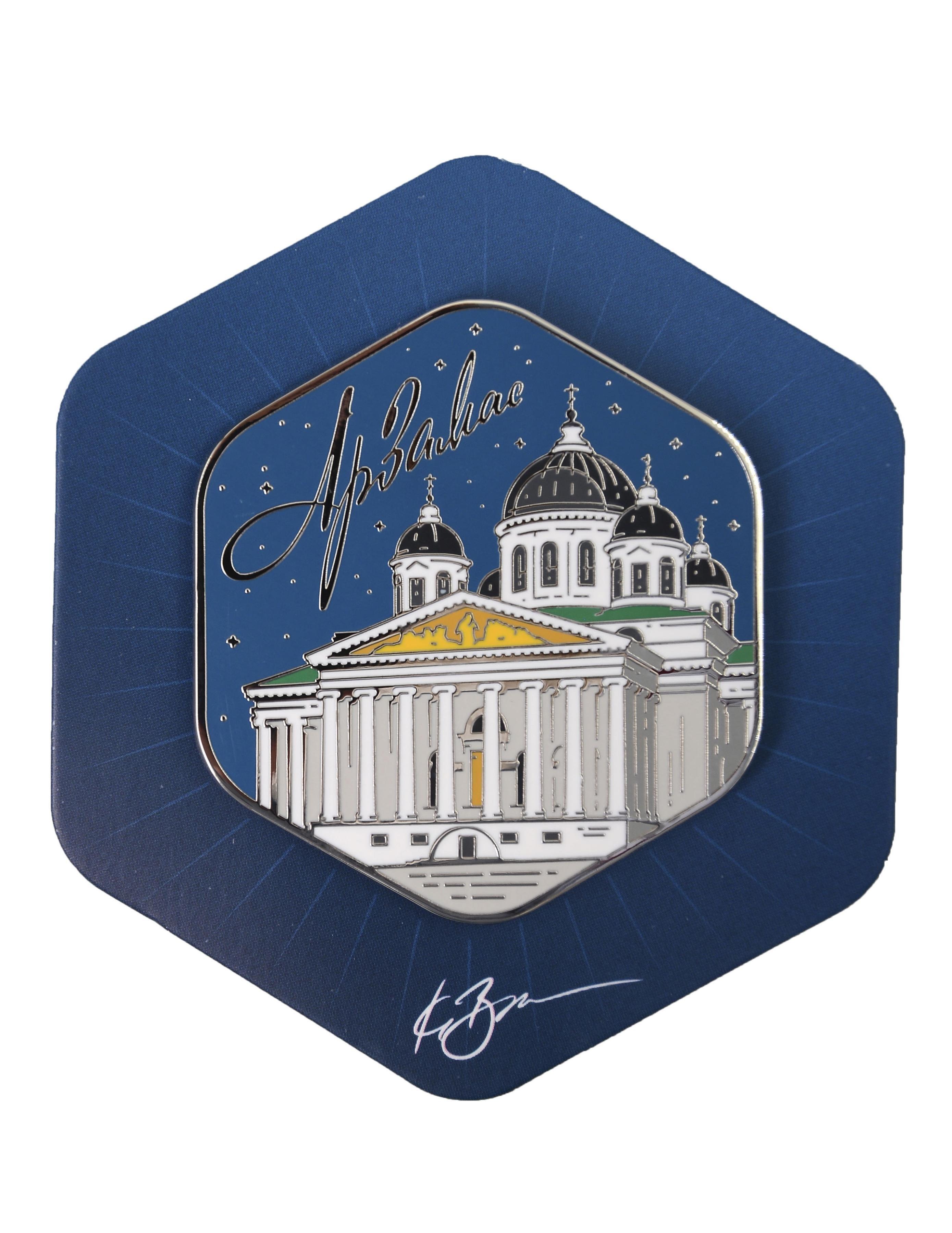 https://ndc.book24.ru/pim/products/images/56/c5/019adaa8-bb32-7b15-bb51-9a37bdf656c5.jpg