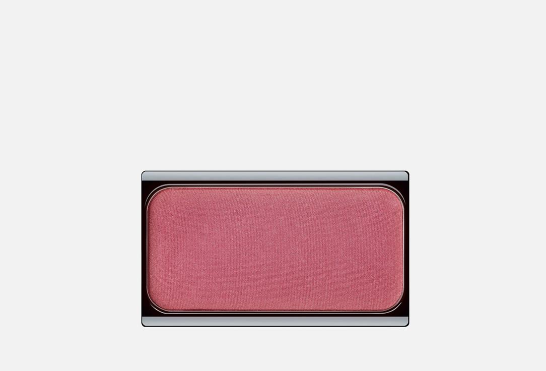 Blusher. Цвет: 30, Bright fuchsia