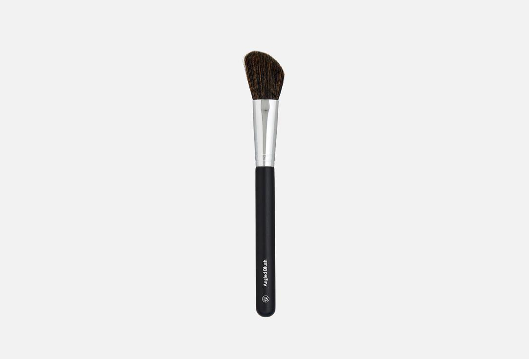 Angled Blush Brush. 1 шт