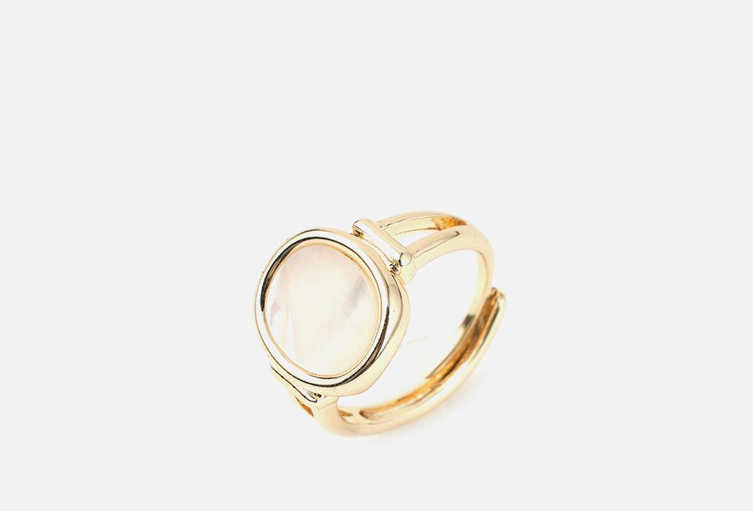 The ring is dimensionless with oval mother of pearl. Цвет: