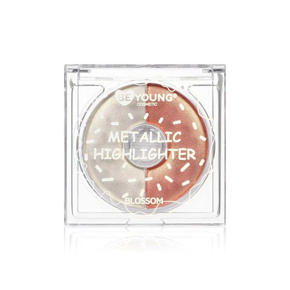 Хайлайтер для лица BeYoung Metallic Blossom 7г