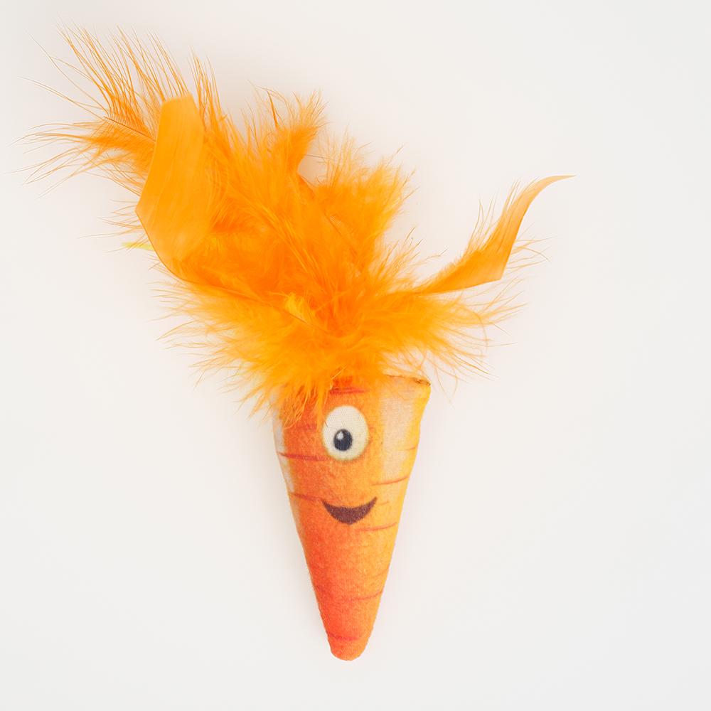 Pet hobby Игрушка с валерианой и гремелкой для кошек Морковь с перьями, 15х4,5х2,4 см