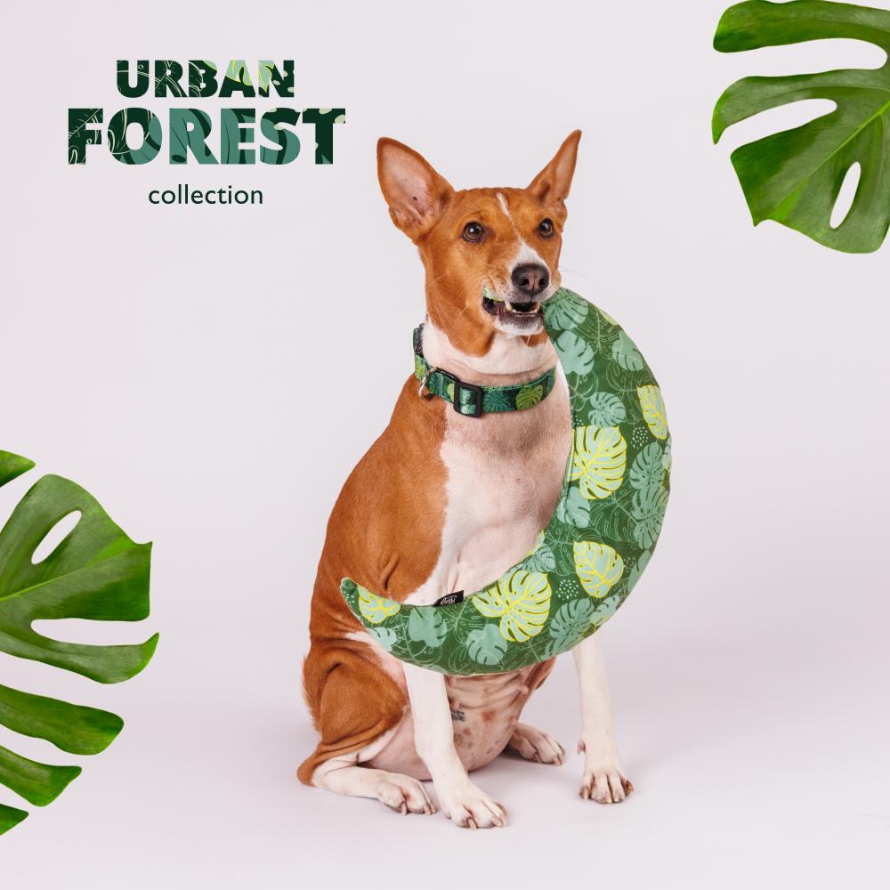 RURRI Игрушка-подушка для собак Полумесяц Urban Forest, 30х30 см