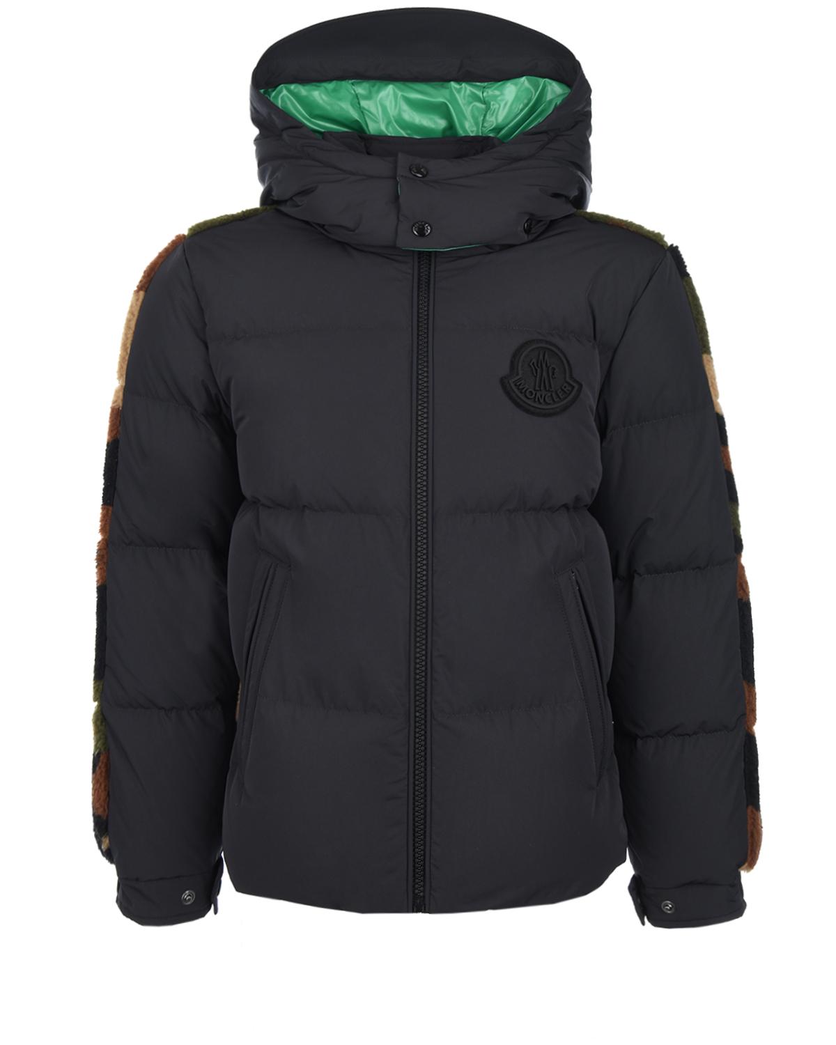 Черная куртка с камуфляжной вставкой Moncler