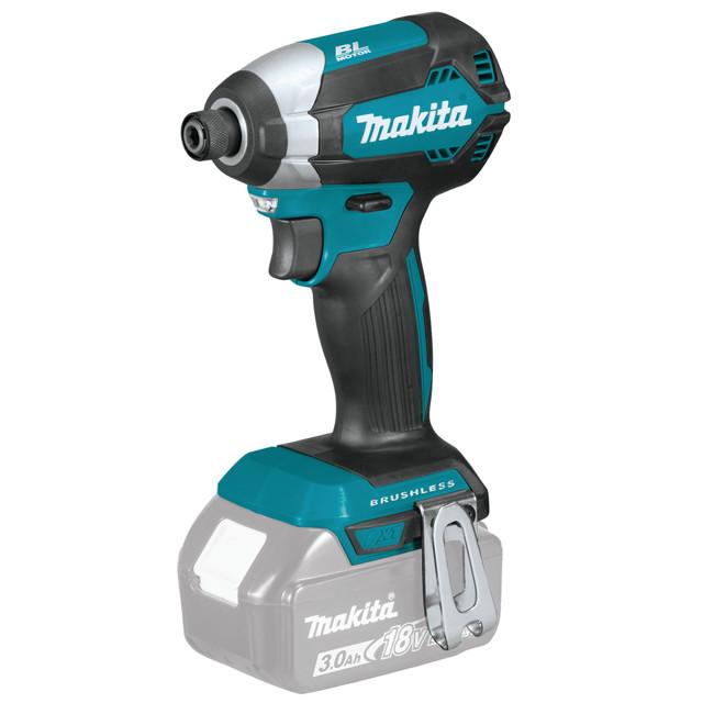 дрель-шуруповерт MAKITA LXT DTD153ZJ без аккумулятора