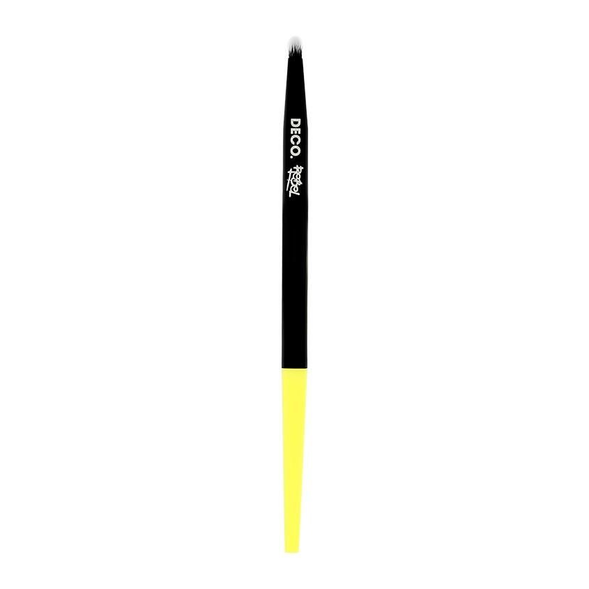 Кисть для макияжа глаз `DECO.` REBEL petit pencil