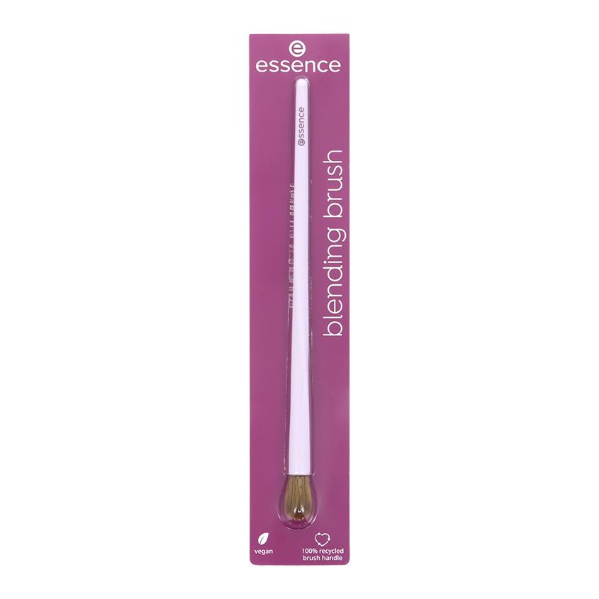 Кисть для растушевки теней `ESSENCE` BLENDING BRUSH тон 01 Blending is my cardio