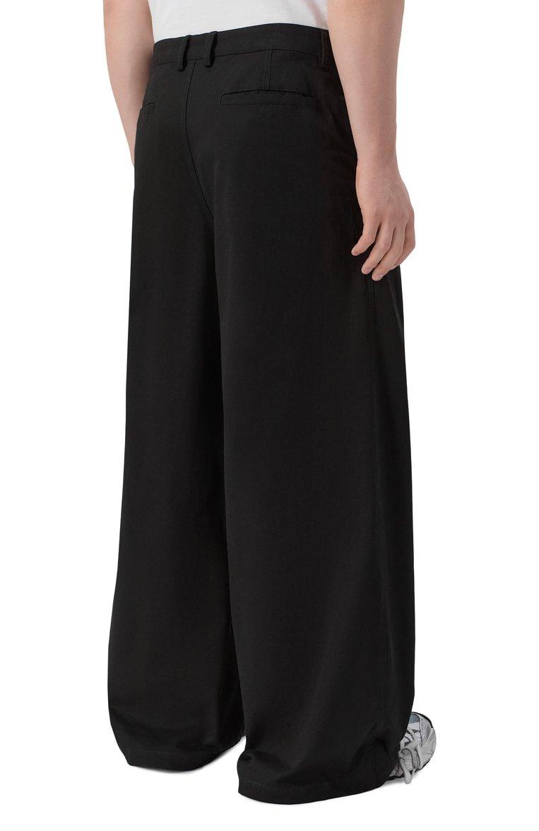 https://st-cdn.tsum.com/sig/03af3e3f68efef01038093bc9de9c84c/width/763/i/0b/4e/a4/e6/43468024-18d1-48c3-afc4-a1f2cdc03a99.jpg