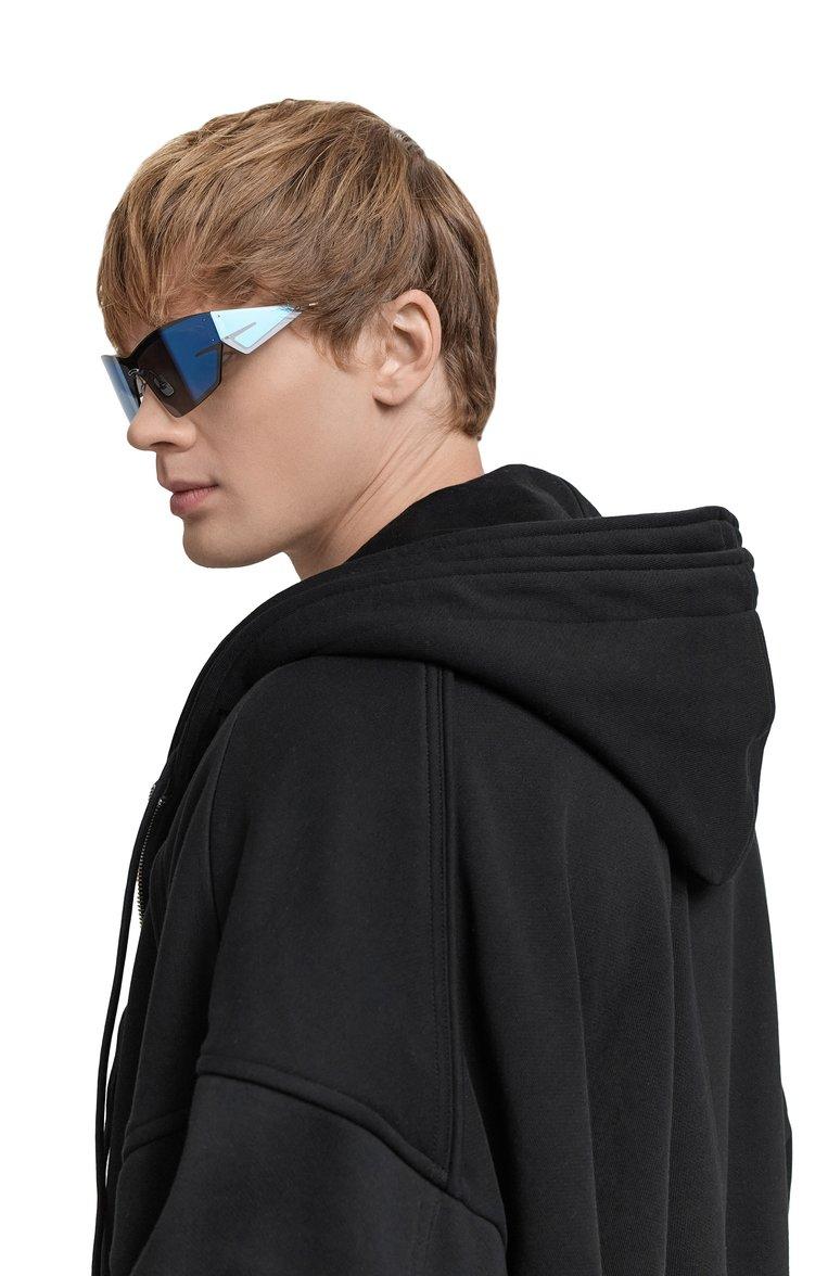 https://st-cdn.tsum.com/sig/092b05410591661adff99940c4355db2/width/763/i/05/3b/5a/a1/b96e1f8b-f923-11f0-b80d-b4969139ea48.jpg