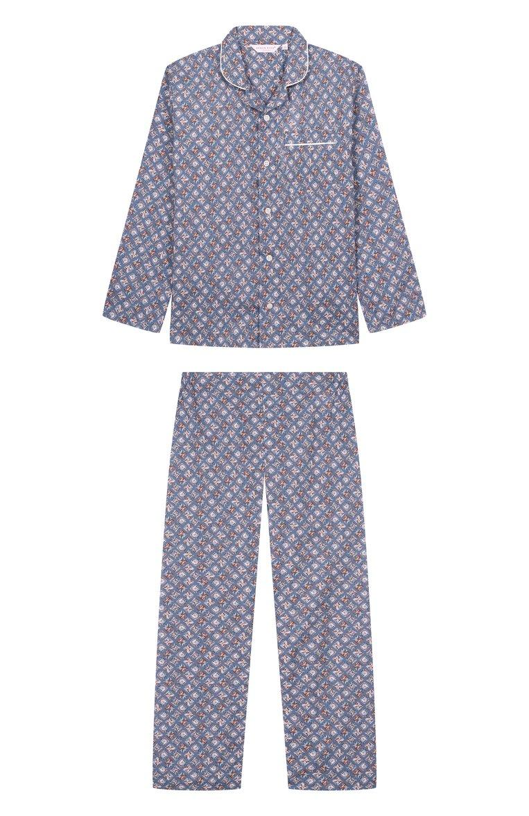 https://st-cdn.tsum.com/sig/09f5842aee685b562dceeada1289feb2/width/763/i/f6/51/a1/ba/18755ae4-4d74-4c61-ac35-5260a2320e16.jpg