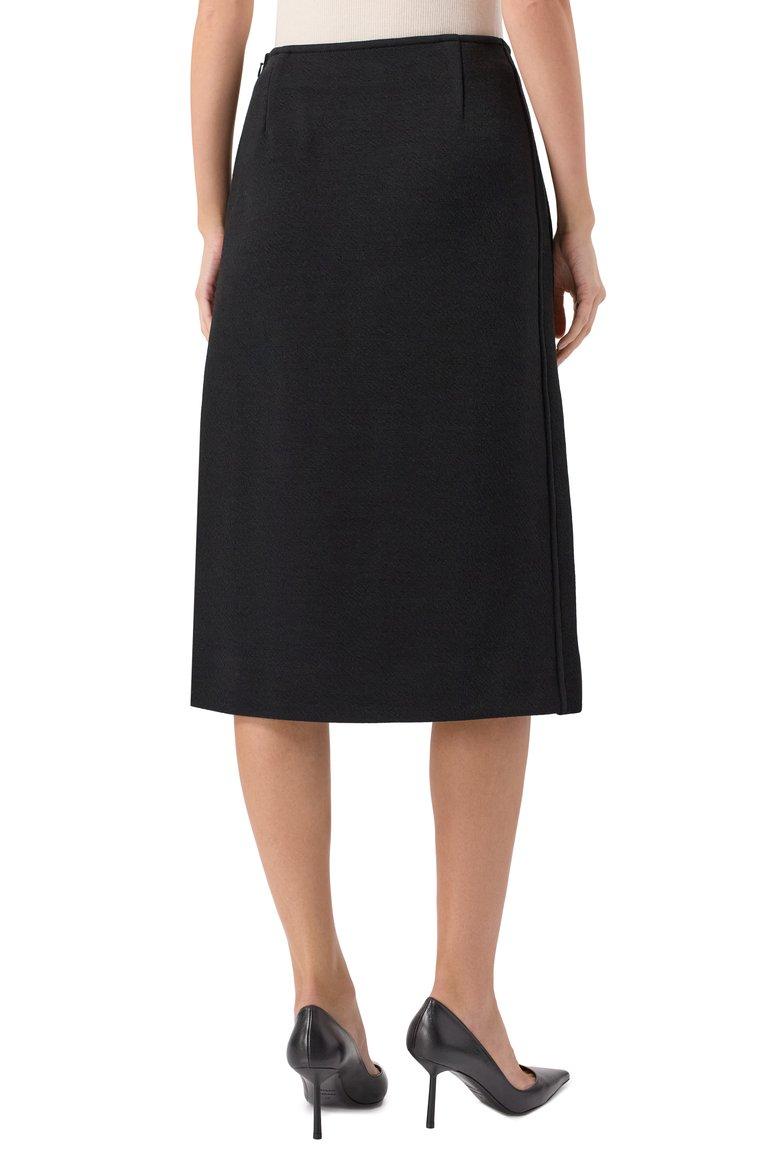 https://st-cdn.tsum.com/sig/0e01a96b3eb326396bb250f92012a852/width/763/i/85/0a/23/b7/a5106f76-6a21-11f0-b80d-b4969139ea48.jpg