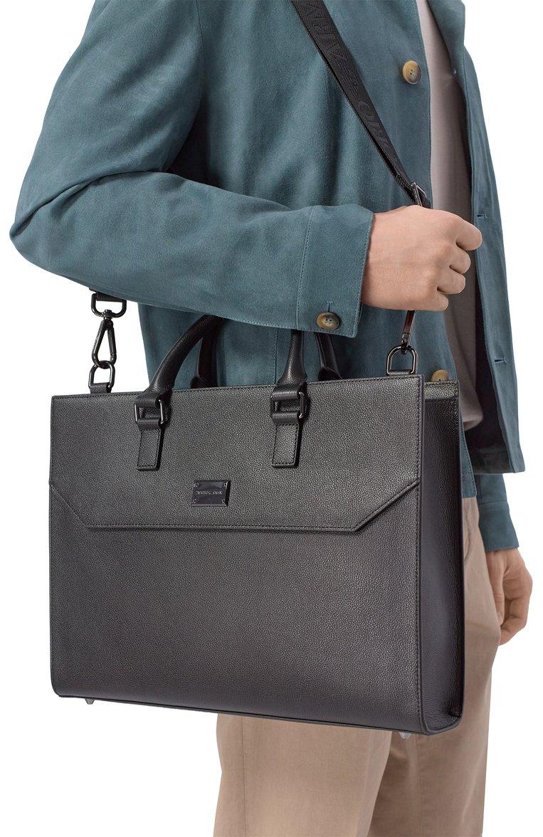 https://st-cdn.tsum.com/sig/163b6d6c77fa9395620fa0d36697add1/width/763/i/b4/dd/ca/13/9fbeaab3-4702-4400-b9c1-81cdd9e6c7f0.jpg