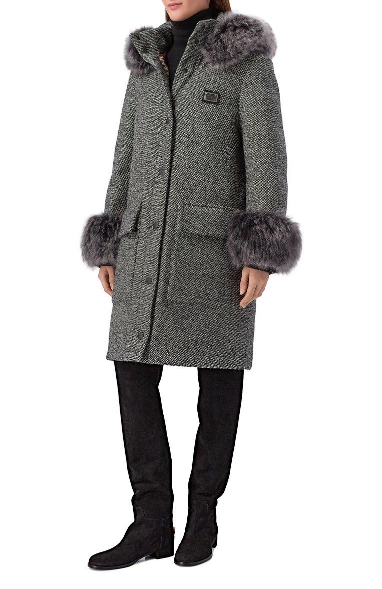 https://st-cdn.tsum.com/sig/18b5ab99e22f22a51b73c588ebcd13e4/width/763/i/05/f9/ee/8e/3aac3c2b-7b6c-11f0-b80d-b4969139ea48.jpg