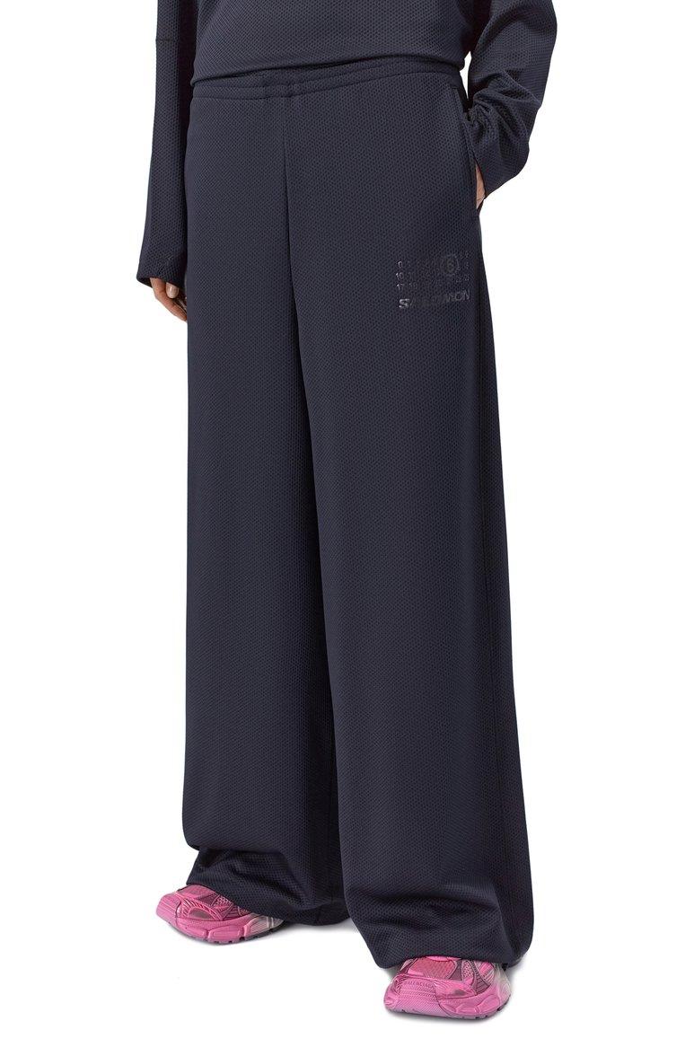 https://st-cdn.tsum.com/sig/3307cf0ab9a713337ab1d4482a8e2fe9/width/763/i/05/57/e3/a8/7ab8423c-de6f-11f0-b80d-b4969139ea48.jpg