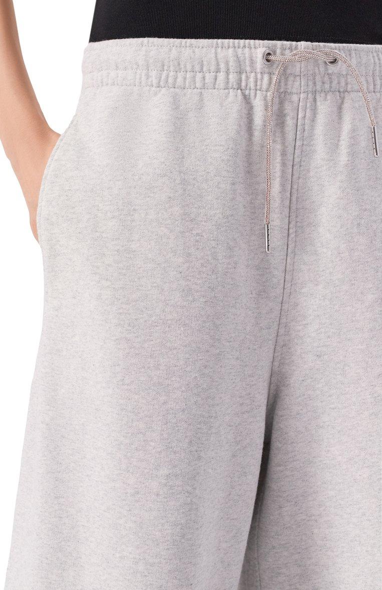 https://st-cdn.tsum.com/sig/330b14ca6614bf28a442ce6368c0a3ba/width/763/i/1b/ce/d5/01/10f0d621-60f8-43b0-a41c-3210c6549bef.jpg