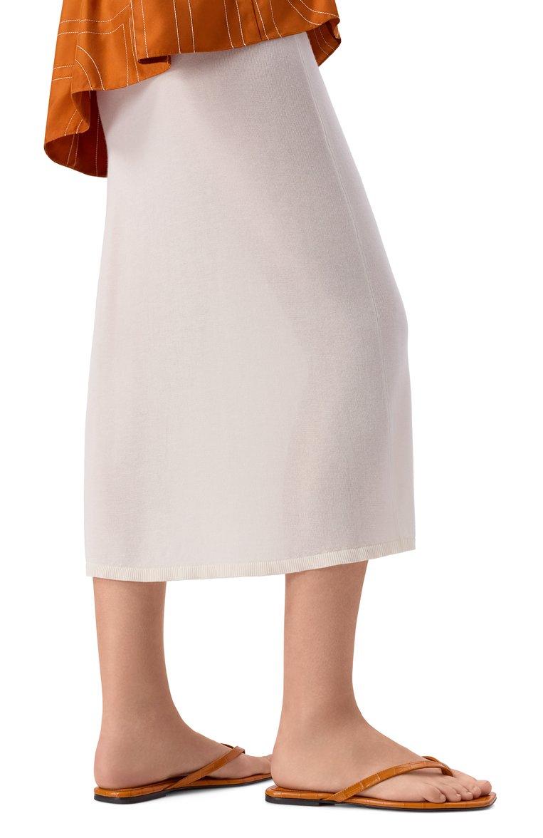 https://st-cdn.tsum.com/sig/40df3669a854f3332ce7989ab5dcdfb4/width/763/i/2f/f1/a7/34/e0798996-6f88-49ee-967f-8d4860431dac.jpg
