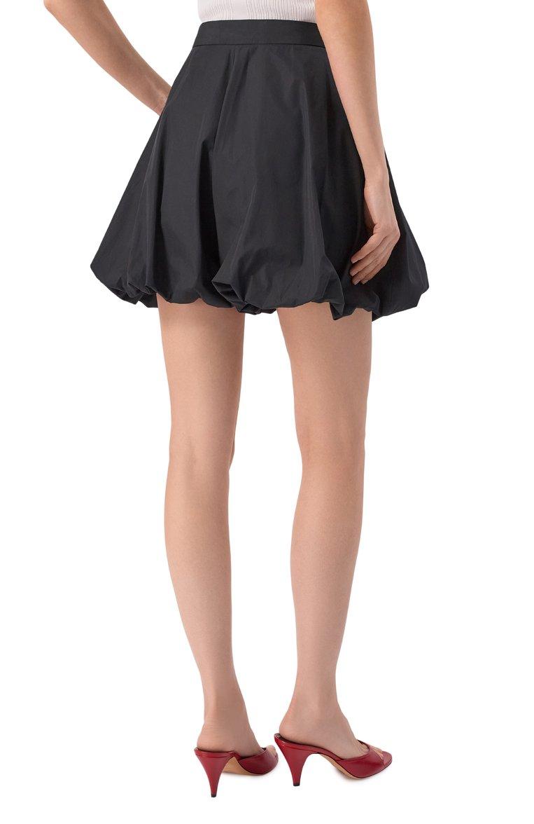 https://st-cdn.tsum.com/sig/433ac0617a9bbd8c95f3d7d62655d521/width/763/i/52/9d/bf/c4/52ae0cc8-0354-11f1-b80d-b4969139ea48.jpg