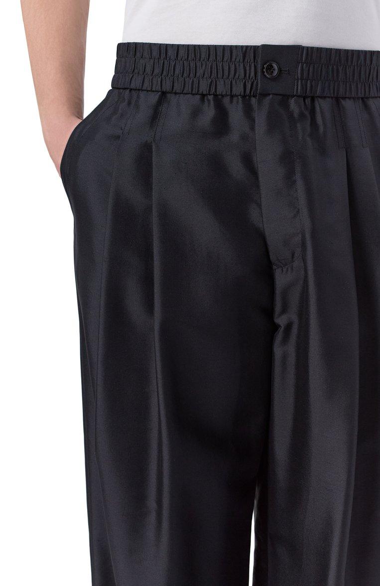 https://st-cdn.tsum.com/sig/4fed45018a7df504590e2093a391a989/width/763/i/54/d7/87/27/53e3f46f-6952-4e54-9863-d583e1f844f4.jpg