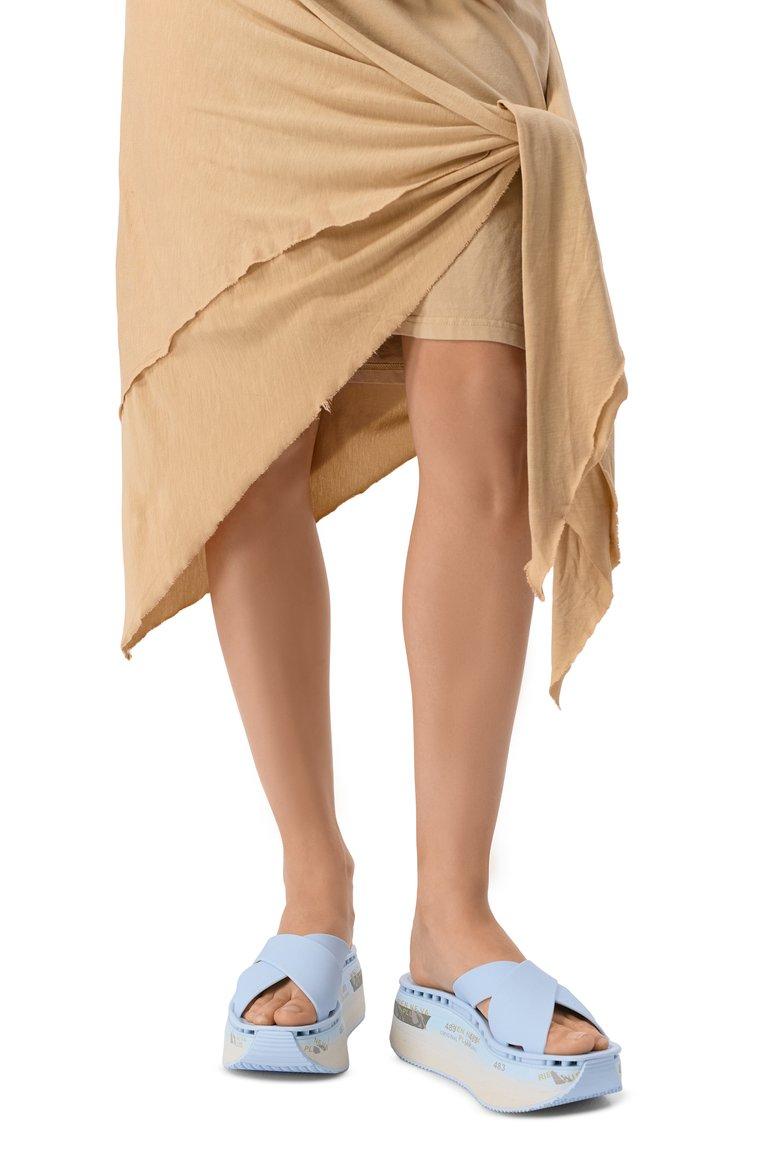 https://st-cdn.tsum.com/sig/61edf8ca5db3ad0f4568a81d9034713b/width/763/i/82/e0/49/f7/bb3c095a-0355-11f1-b80d-b4969139ea48.jpg