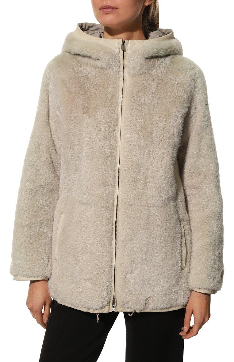 https://st-cdn.tsum.com/sig/63e9595c9f12e15edc4ee954268193c4/width/763/i/b2/25/aa/e8/b225aae8-ea46-3b5a-9b63-9009aaec8a76.jpg