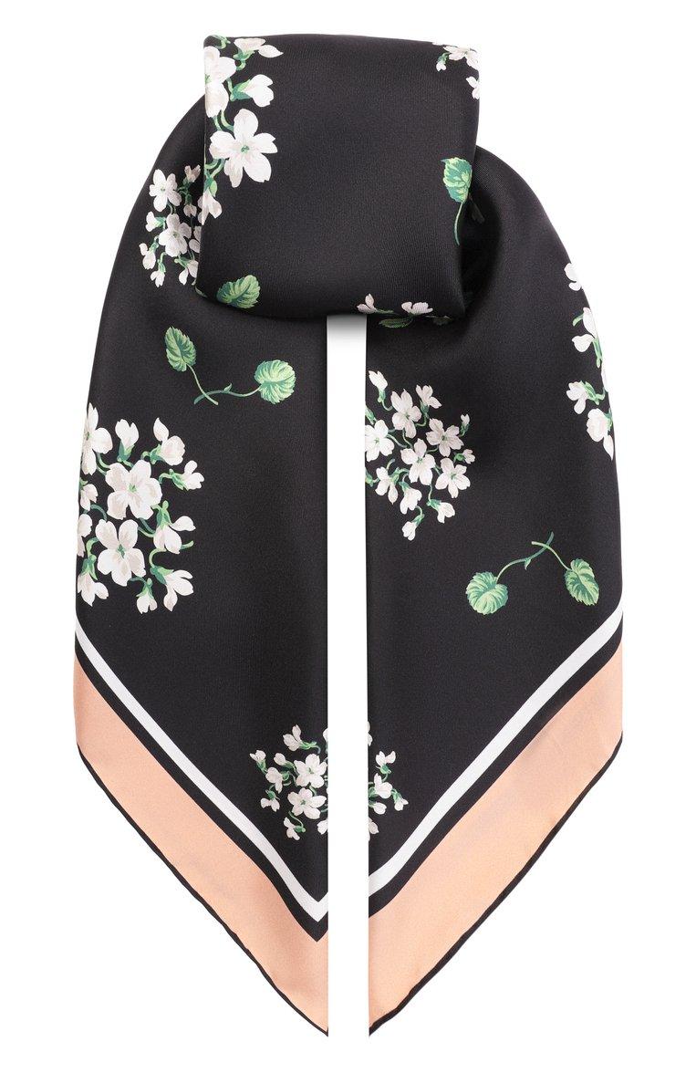 https://st-cdn.tsum.com/sig/6419ed1ffbac8f56edefb128fc1b5596/width/763/i/c0/86/39/19/e56d5440-901b-4dcb-a7d0-b9c6e2e19666.jpg