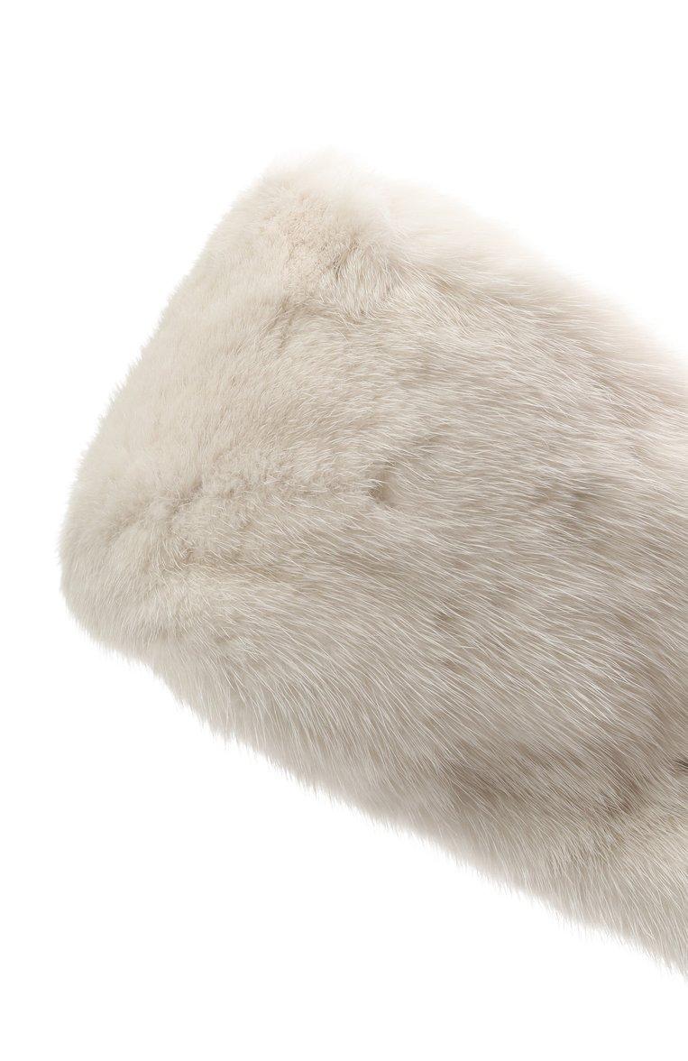https://st-cdn.tsum.com/sig/66ca492314d2e0eab3f2097bdba459e5/width/763/i/be/f6/19/c3/cf5fa27f-a447-11f0-b80d-b4969139ea48.jpg