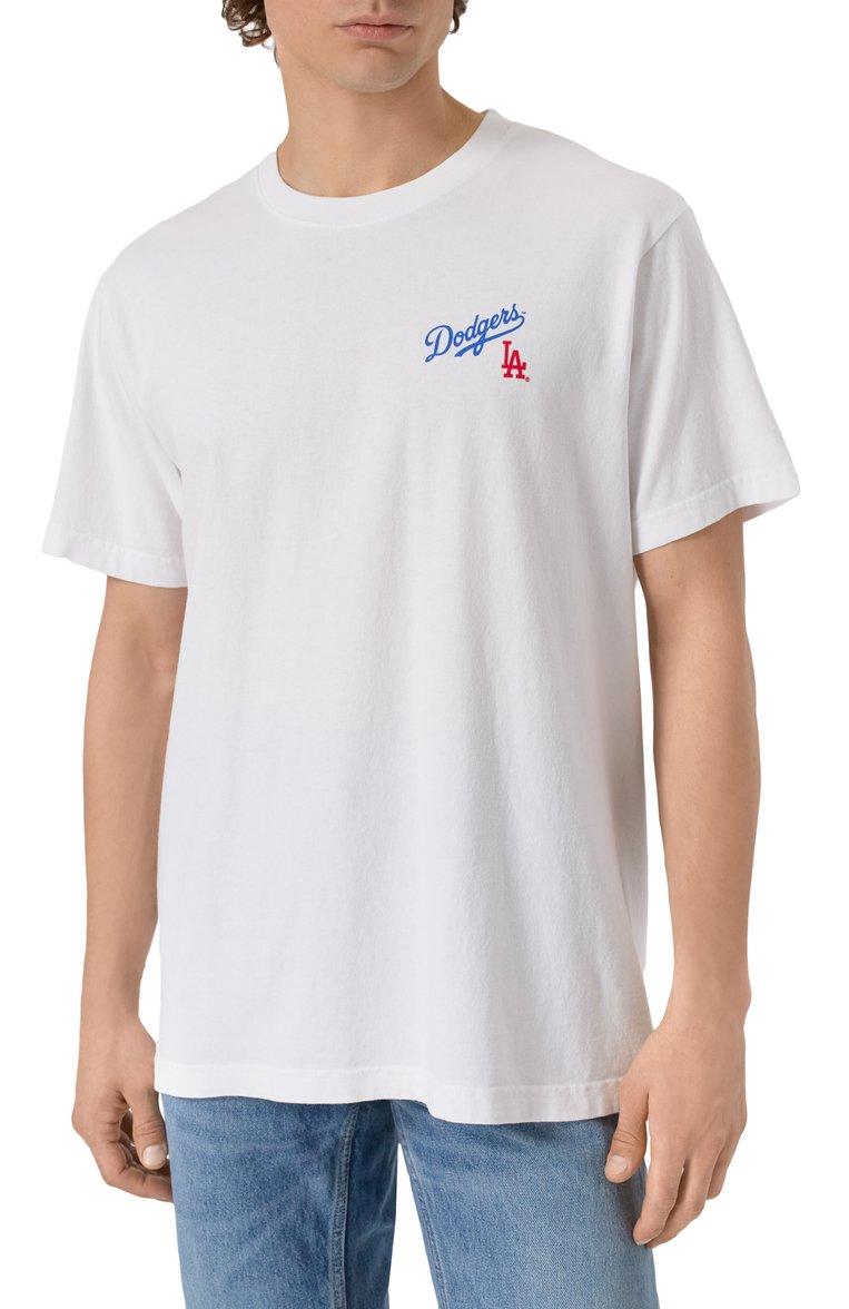 https://st-cdn.tsum.com/sig/67a439d7b001fa165298caf231078e42/width/763/i/21/22/fd/32/5c0f6e4b-3bc0-11f0-a839-b4969139e814.jpg