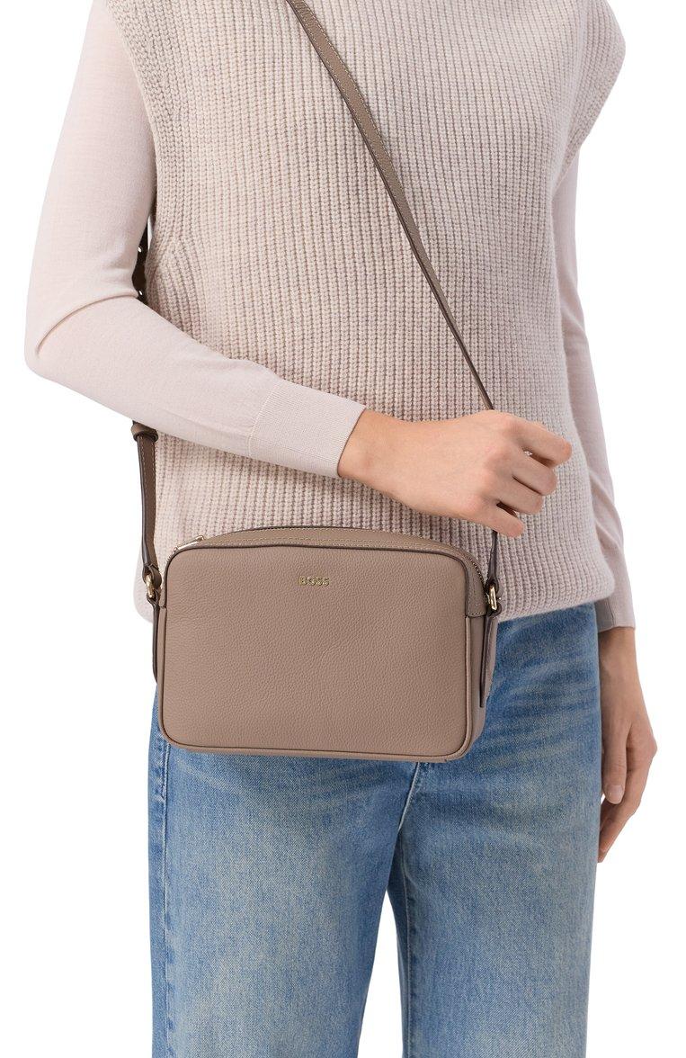 https://st-cdn.tsum.com/sig/68f06ba29bb84db77067fd5389ab9838/width/763/i/ce/e7/a3/96/fdb30183-a38f-11f0-b80d-b4969139ea48.jpg