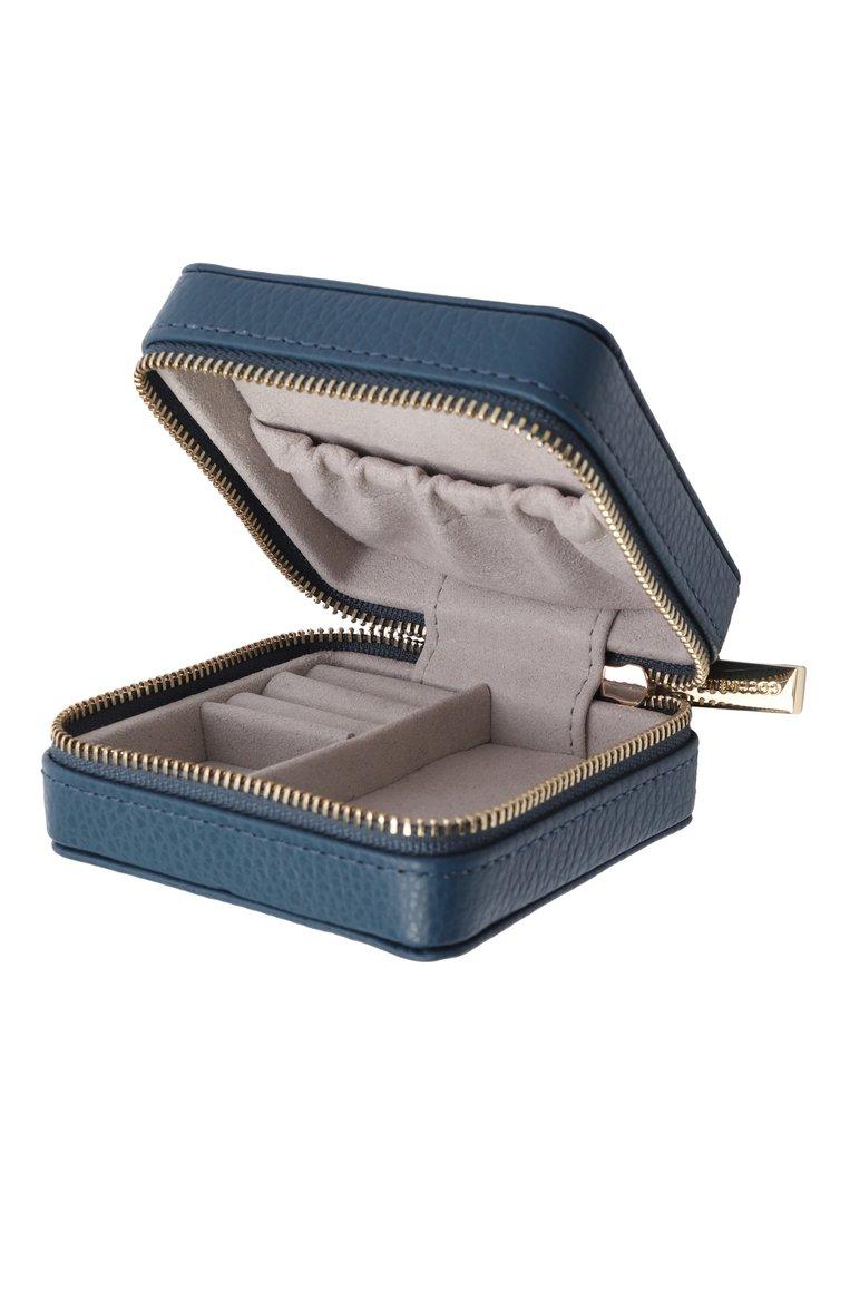 https://st-cdn.tsum.com/sig/6a8106d4a9f4733e870e5d098267e184/width/763/i/b3/b8/86/0c/d1d3ef7f-ec91-11f0-b80d-b4969139ea48.jpg