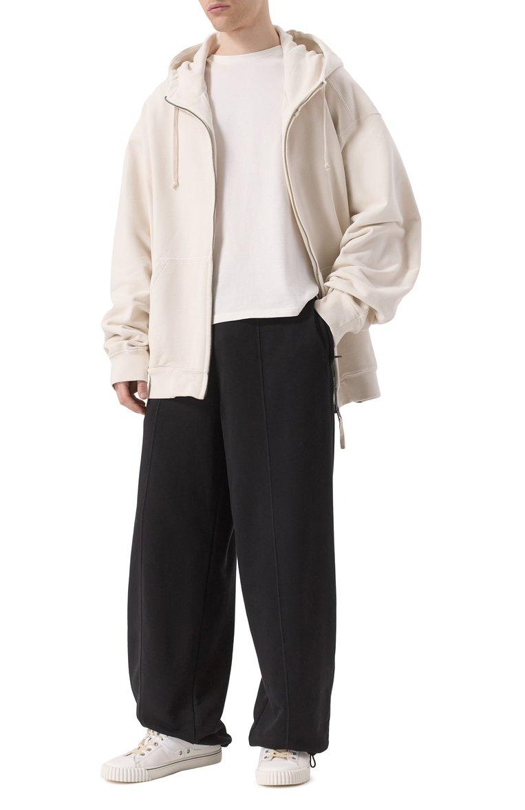 https://st-cdn.tsum.com/sig/701a1b227f9c57984e25ea8bcb63a2e1/width/763/i/5e/c3/c5/67/93ad64e3-2047-11f0-b80d-b4969139ea48.jpg