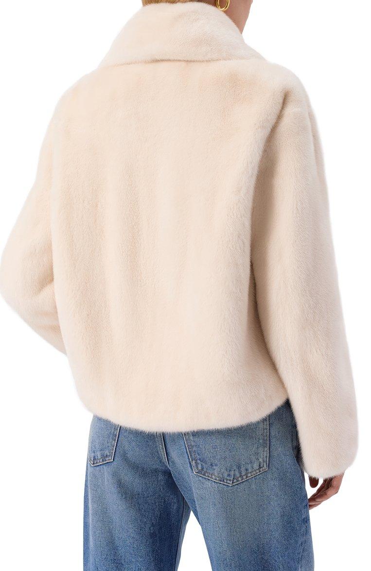 https://st-cdn.tsum.com/sig/7643c7ba97a64f90e033e43faa9cd66b/width/763/i/44/4b/64/e6/da7c5161-7069-11f0-b80d-b4969139ea48.jpg