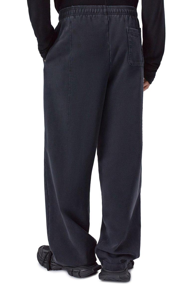 https://st-cdn.tsum.com/sig/775eb5bd5595f9b1543623936197ba2c/width/763/i/ab/67/ab/ff/4de58f65-1a18-11f1-a839-b4969139e814.jpg