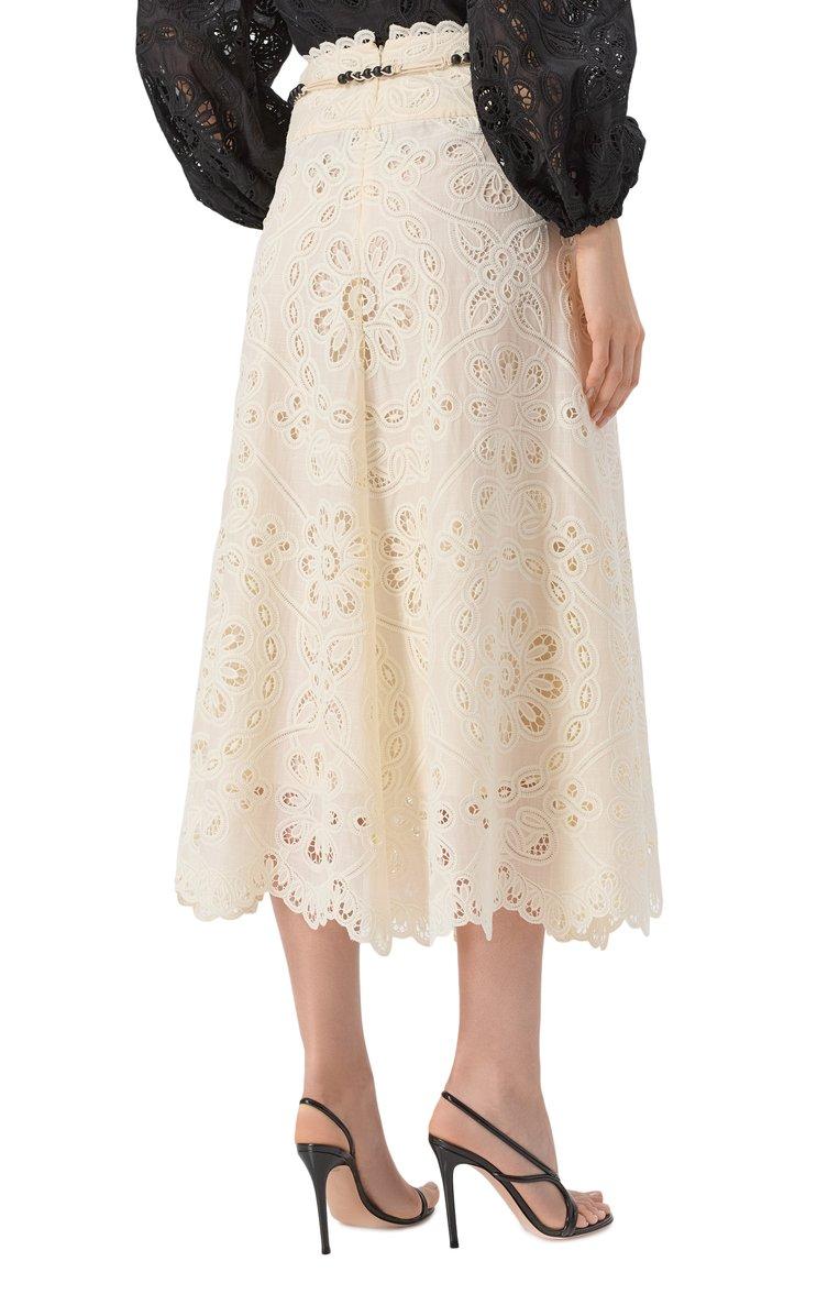 https://st-cdn.tsum.com/sig/82301a5d85d180031086a5c430f1190a/width/763/i/ad/3a/3d/06/a923fafd-5b31-11f0-b80d-b4969139ea48.jpg