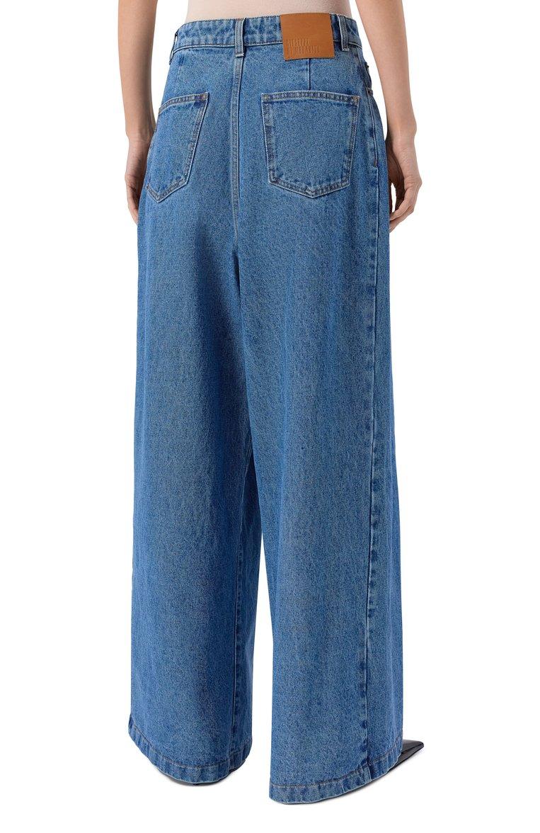 https://st-cdn.tsum.com/sig/8335d607265d90baa0c22db832a06daa/width/763/i/a7/1b/5e/55/e01f3056-7a9a-11f0-b80d-b4969139ea48.jpg