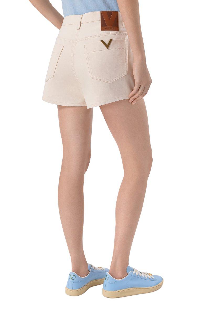 https://st-cdn.tsum.com/sig/8f80e2892c0f03121cf5b9732cc0824a/width/763/i/3f/d7/48/39/37831f6b-6e07-4e3a-9e5d-252774ad7439.jpg